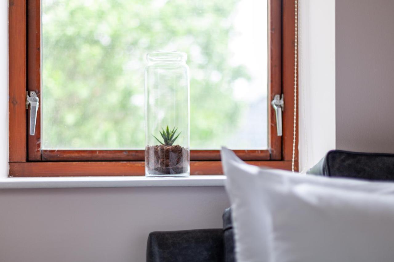 Lovely In Tower Hill, Fantastic Location Apartamento